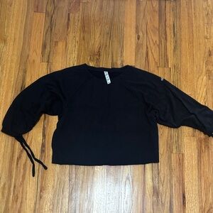 ALO Yoga Black Crew Neck Top
